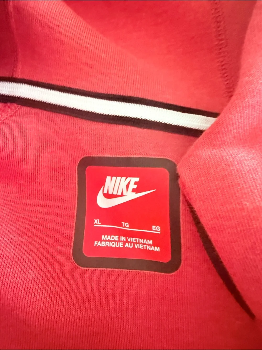 Red Nike Tech